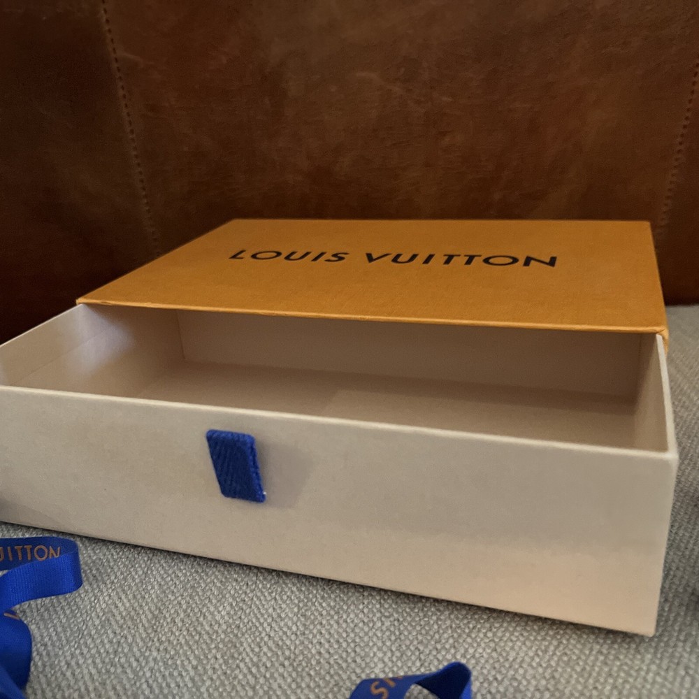 LOUIS VUITTON EMPTY BOX + EXTRAS