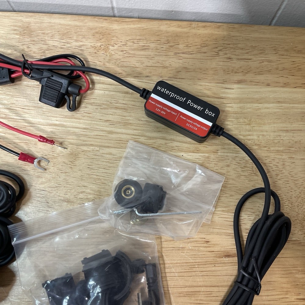 Waterproof Motorcycle Navigation GPS Wireless Carplay Android Auto Screen / TPMS