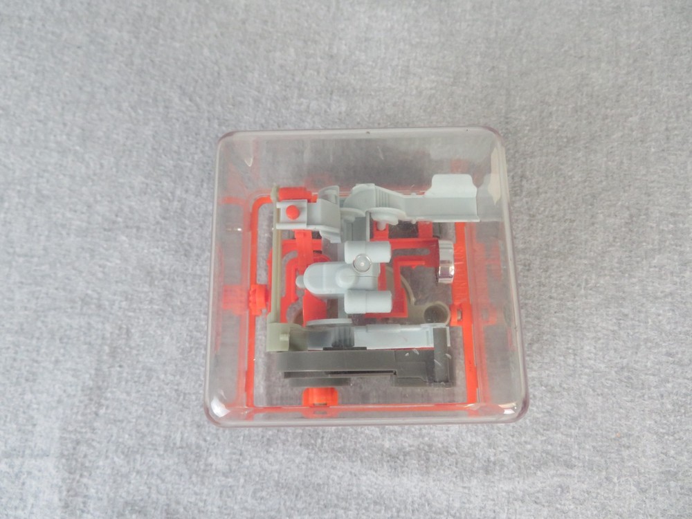 Q-bot 3D Robot Maze Game Maze