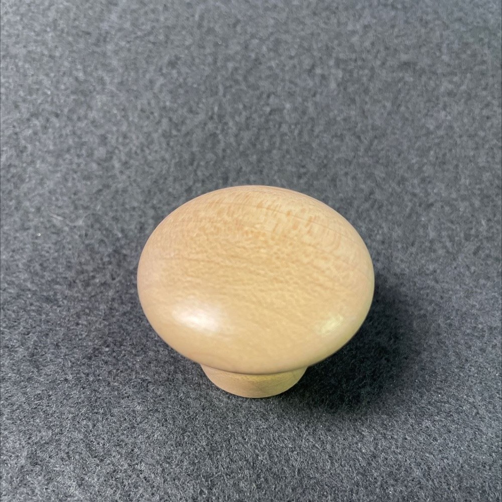 (100-Pack) 1-1/2" Round Maple Knob