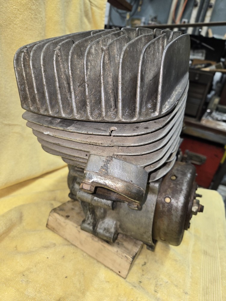 73 Suzuki TS 250 TS250 engine motor