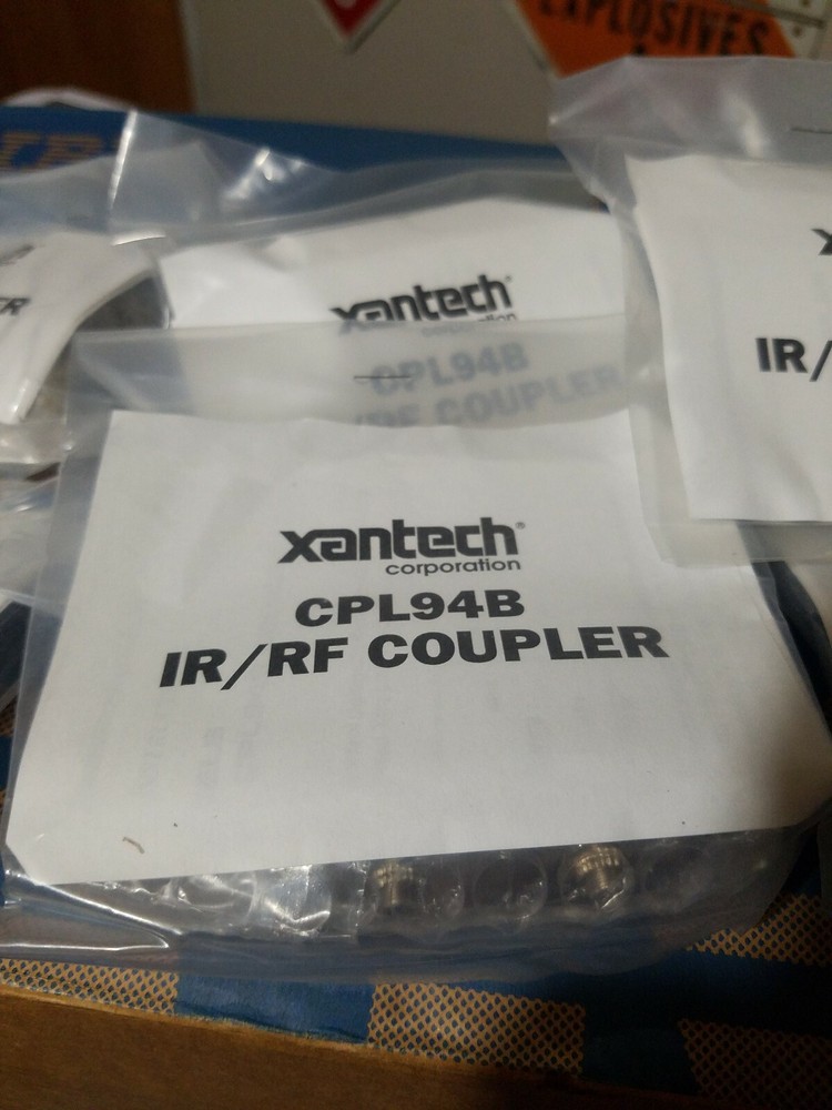 Xantech CPL94B IR/RF COUPLER NEW OLD STOCK