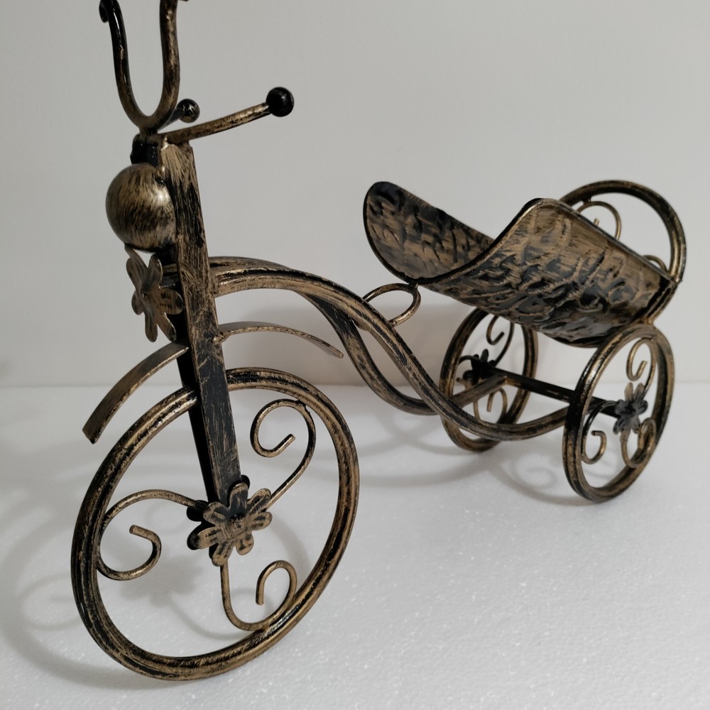Stylish Bronz Wine Bottle Holder Tri-Cycle