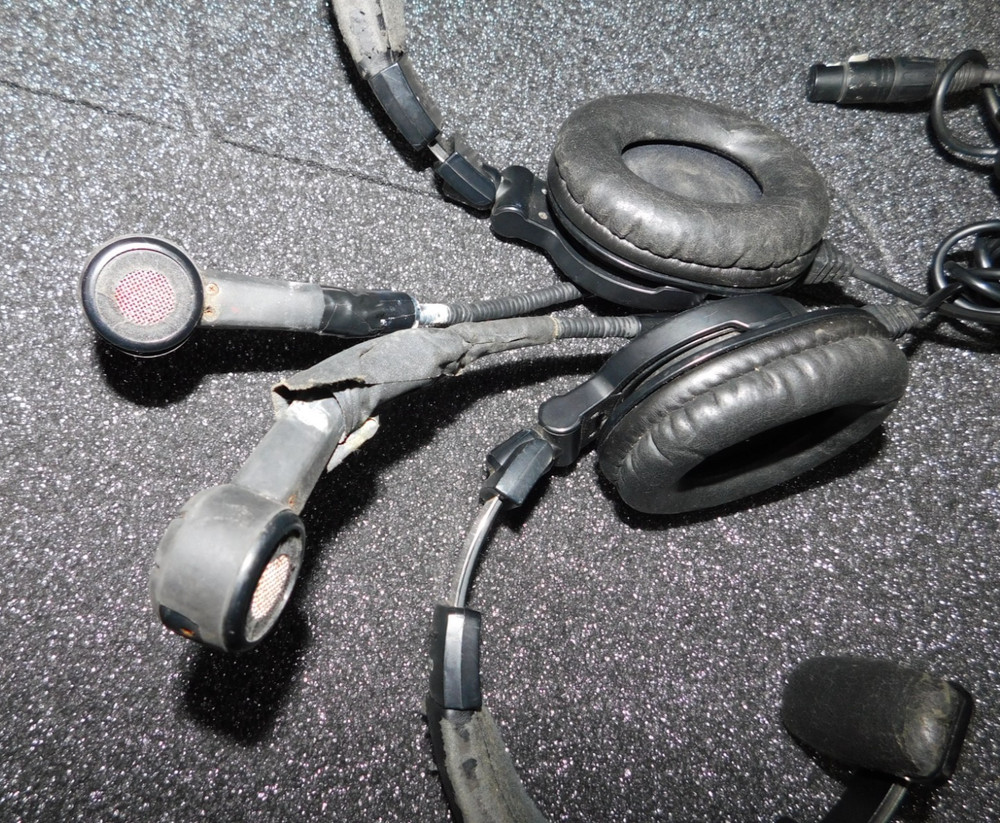 2 Clear-Com Clearcom CC-300 Single-Ear Microphone Headset 4 pin Female