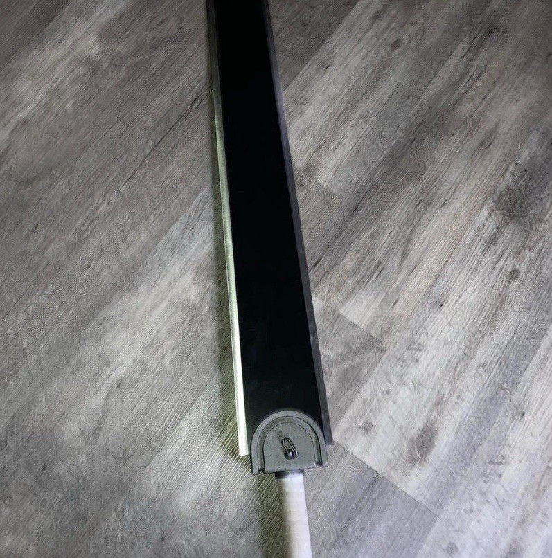 GUTS DRAGNSLAYER ( NOT A WEAPON)