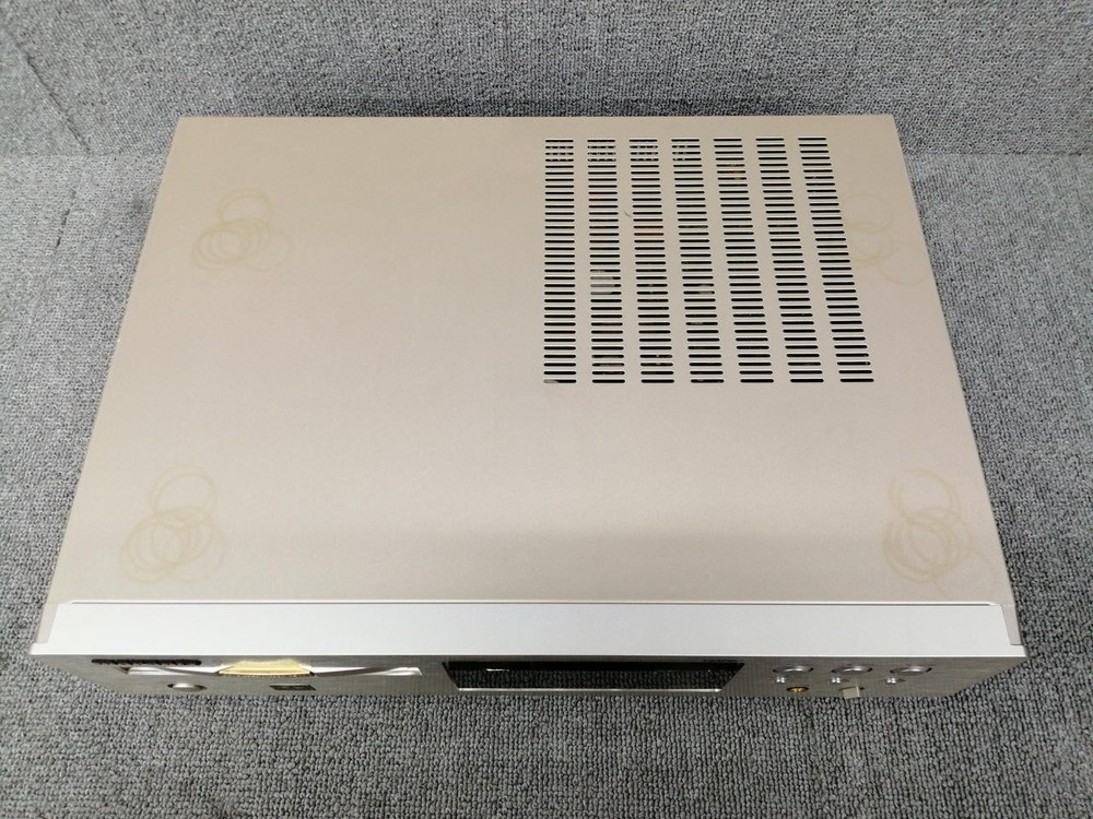 MARANTZ SA8400F SACD player