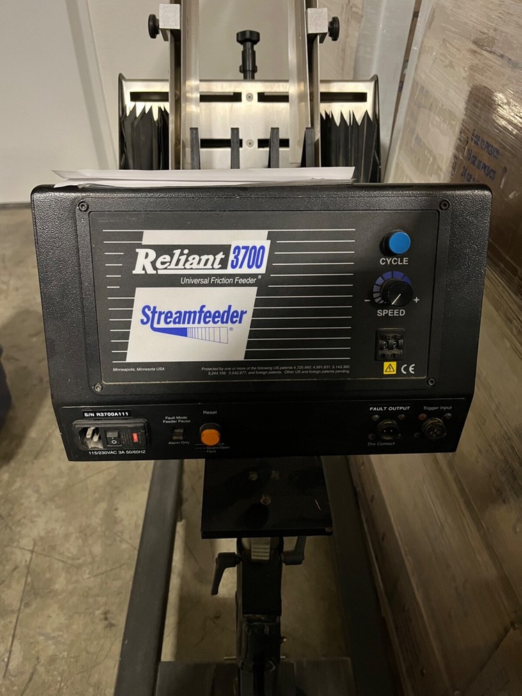 Reliant 3700 universal friction feeder