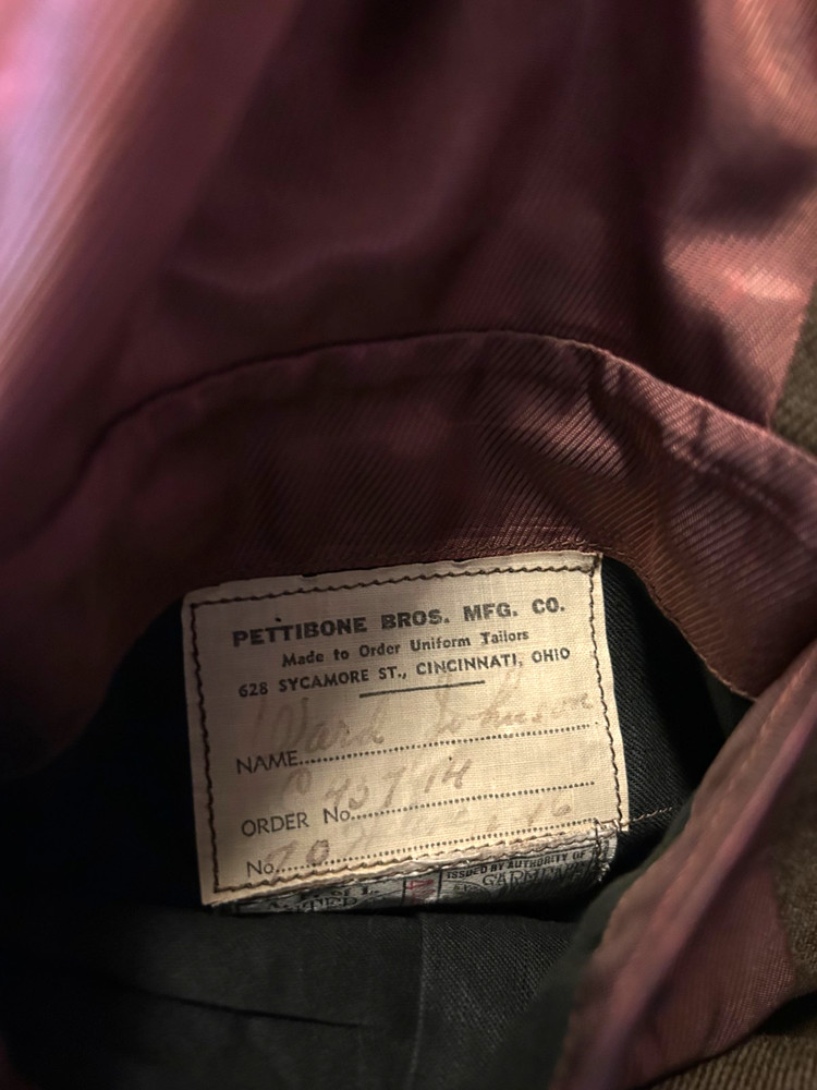 WWII US Tailor Made Ike Jacket / Uniform