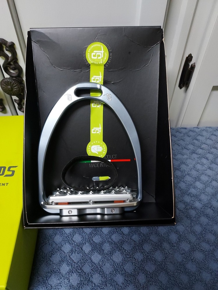 Tech Siena PLUS Shock Absorbing Stirrups Jumping Cross Titanium