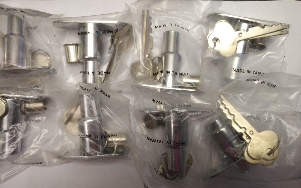 Taco Push Lock TA2286CMP with 2 flat keys