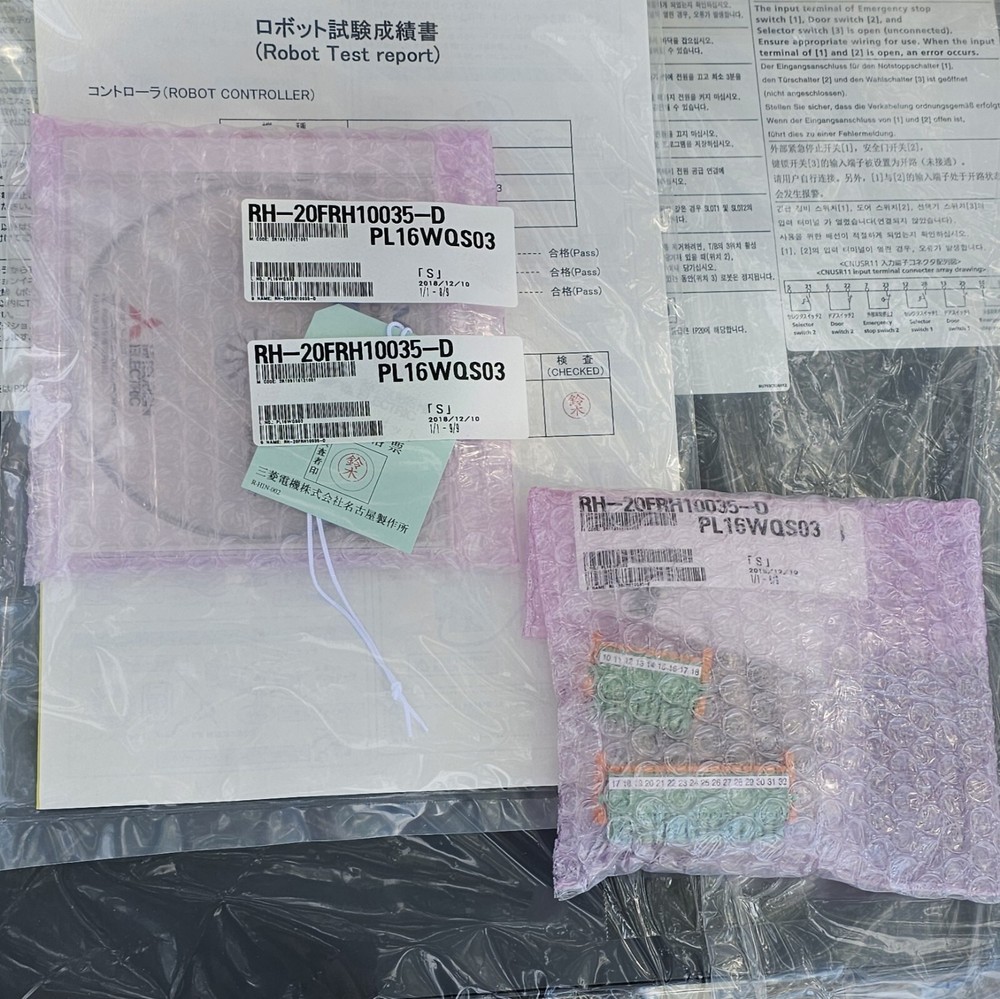 NEW Mitsubishi CR800-20HD Robot Controller w/ cables & Software