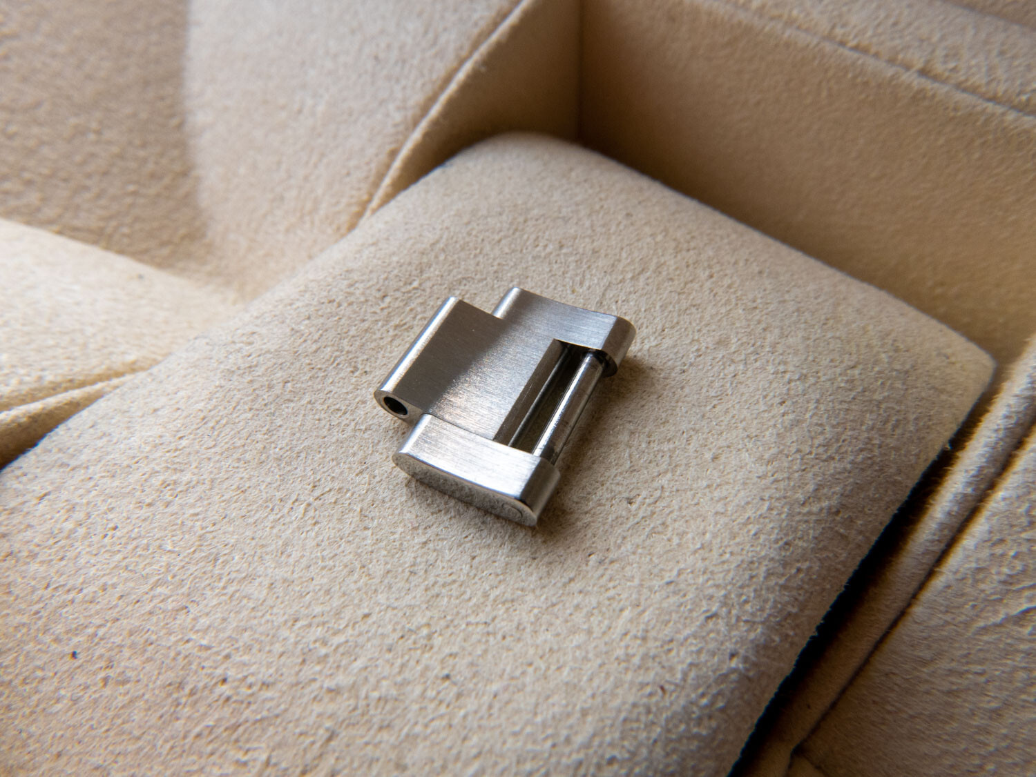 Rolex 126000 114300 Oyster Link – Solid Steel 15.5mm Bracelet Part – USA