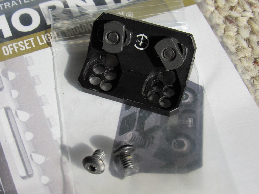 Haley Strategic THORNTAIL6 M-LOK offset Light Mount