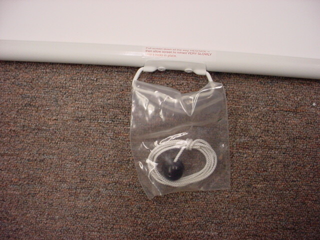 Da-Lite 40188, Model B, 70" x 70" matte white, projection wall or ceiling screen
