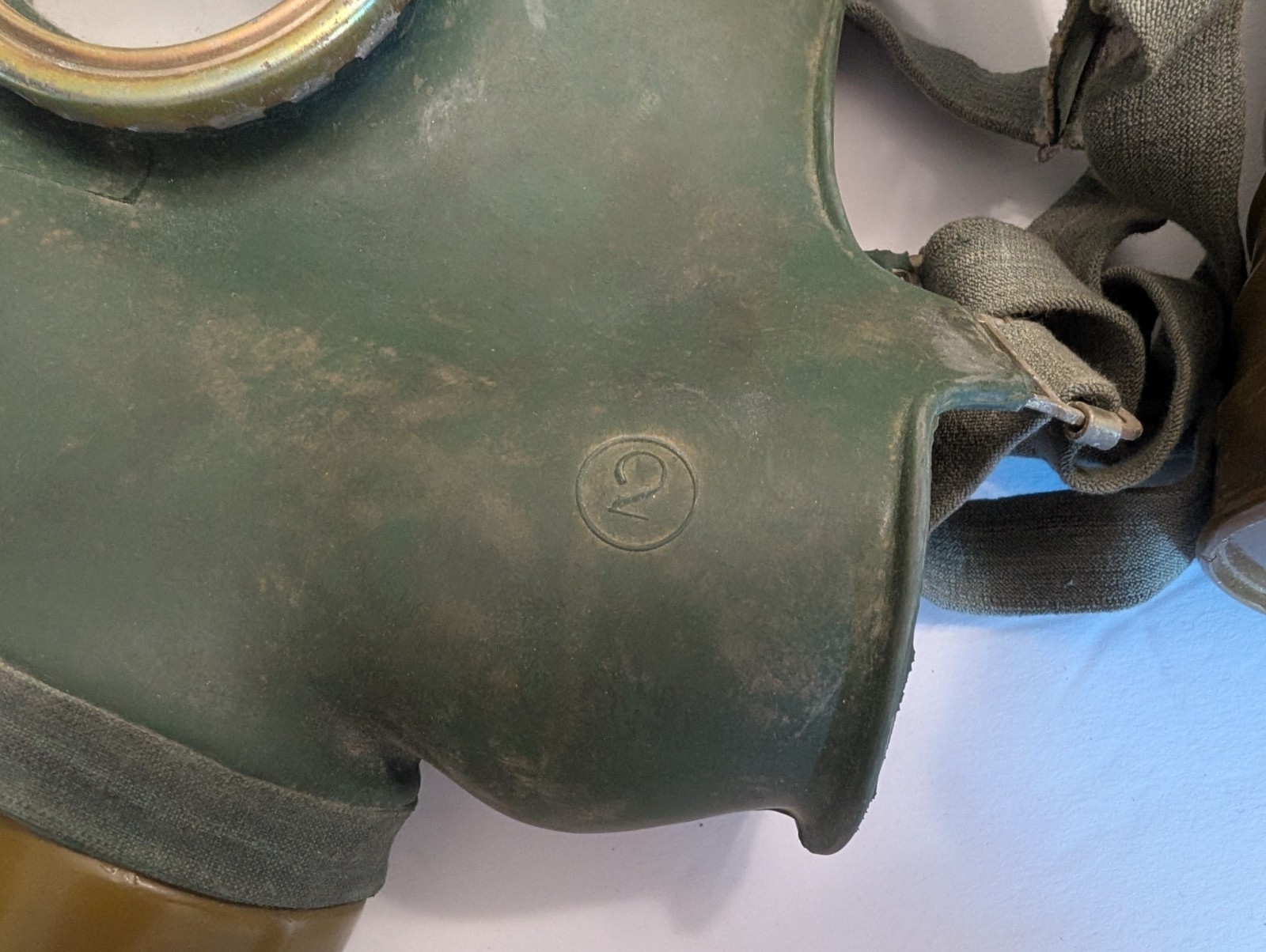 Soviet GP-4u gas mask size 2 -- IN USA