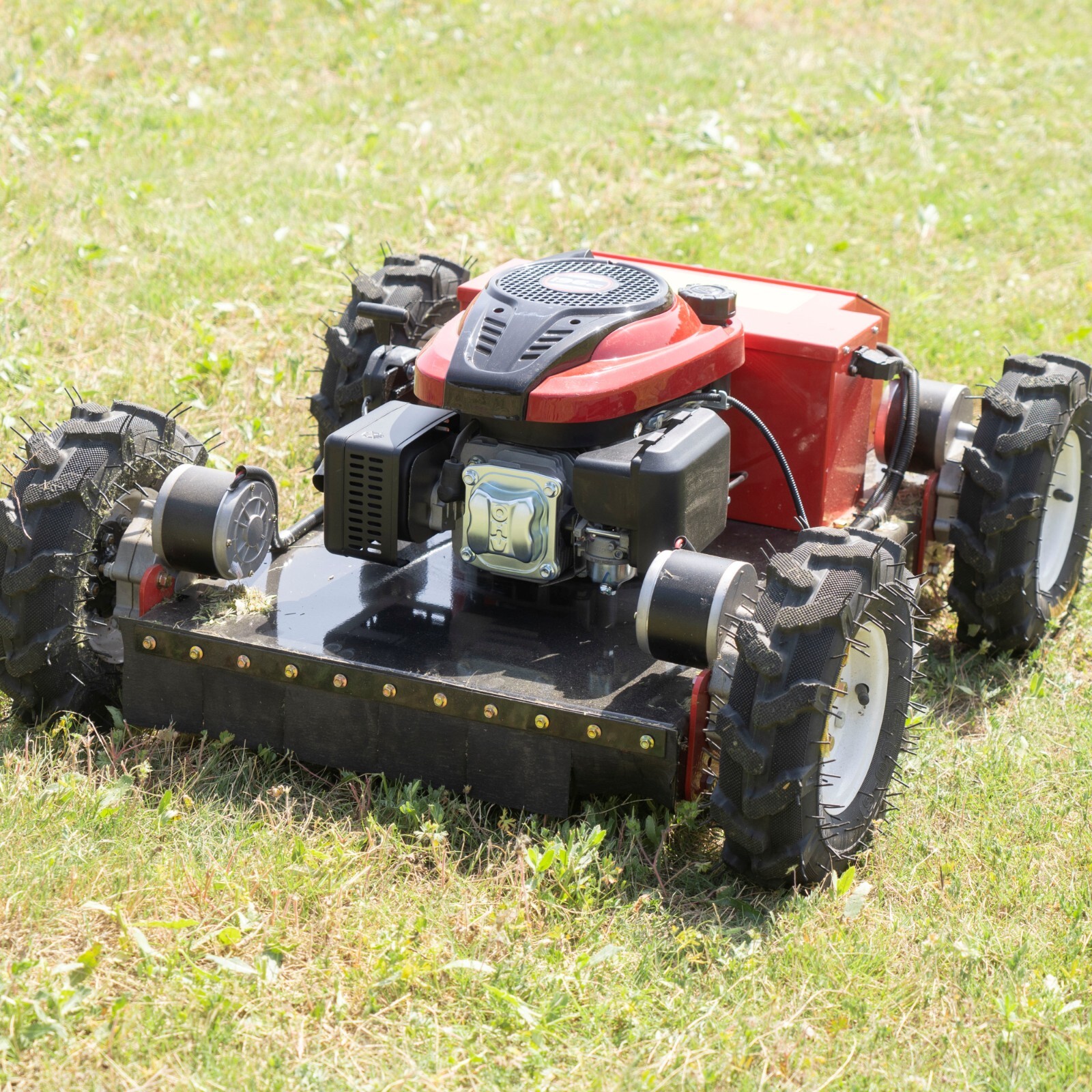 Gasoline Remote Control Lawn Mower Adjustable Blade Height 45° Climbing