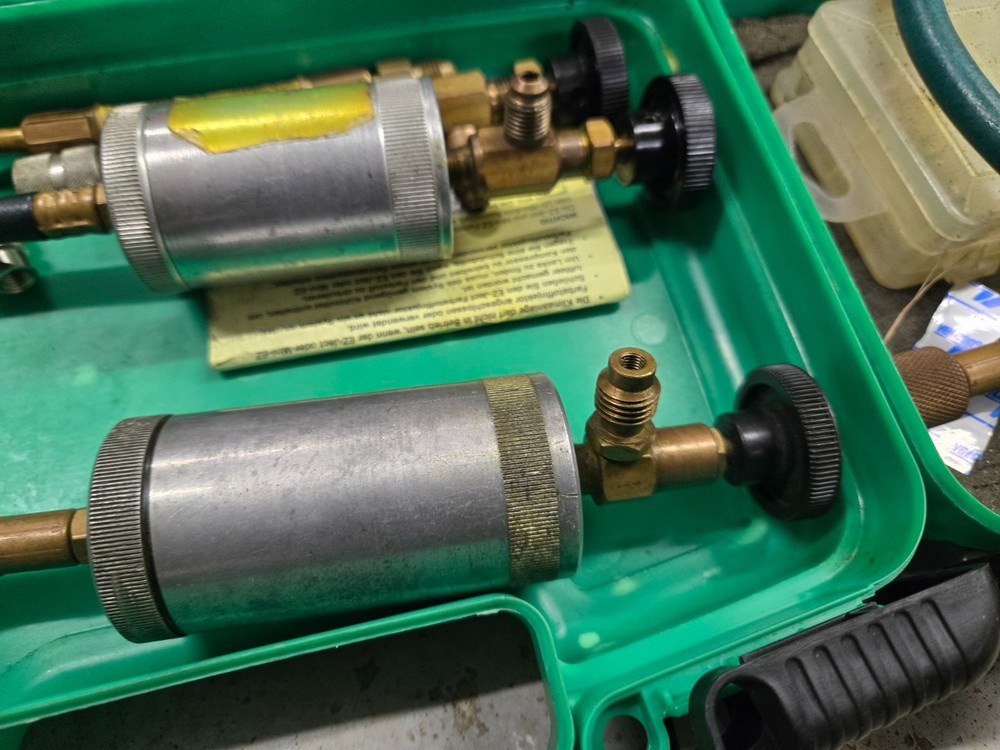 USED TRACERLINE??? LEAK DETECTION KIT TOOLS ???