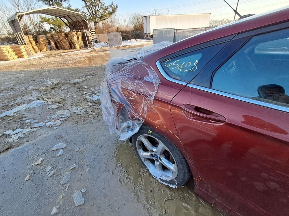 2014 Ford Fusion 4.2 Display Screen - Used, No Anti-Theft Code, Reprogram Needed