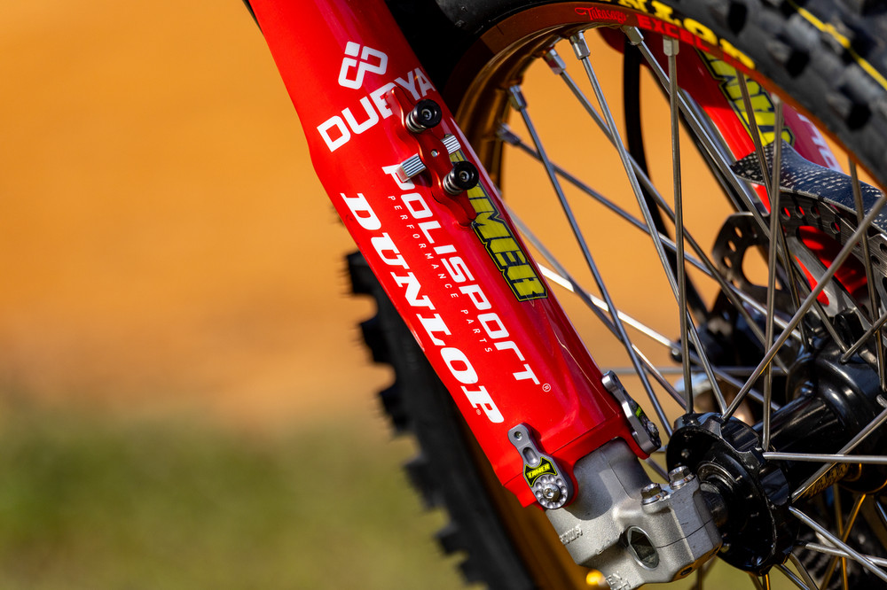 Tamer Fork Guard Bracket Singl Black Suspension