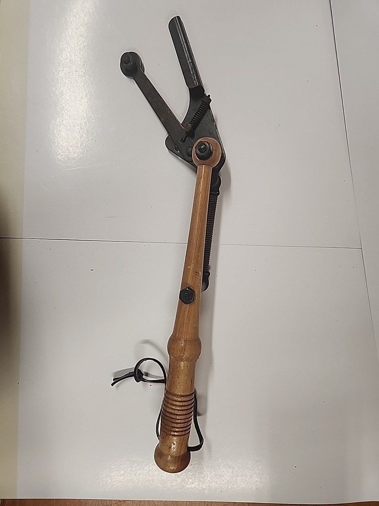 Hand Skeet Shooting Thrower