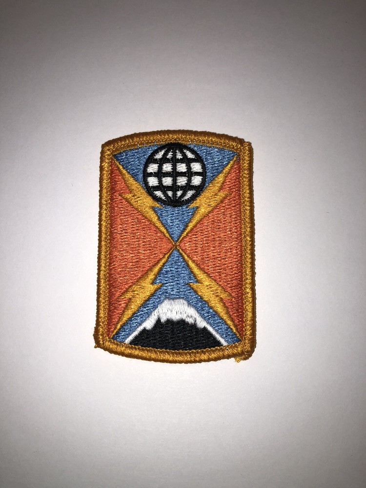 1108th  Signal Command U.S. Army Shoulder Patch Insignia