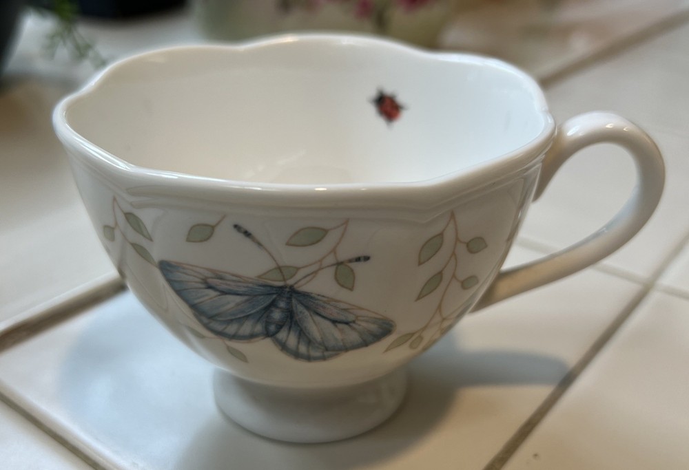 LENOX BUTTERFLY MEADOW CUP Beautiful  (Replacement)