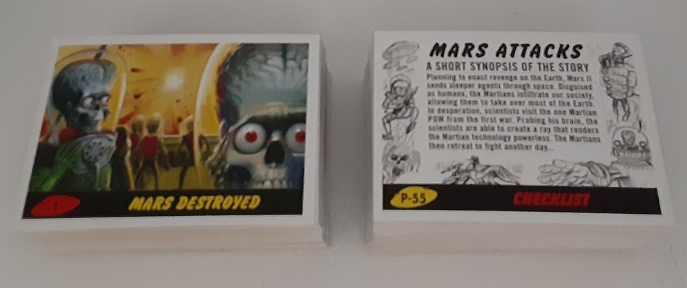 2017 topps Mars Attacks Revenge 110‐card Base Set no box