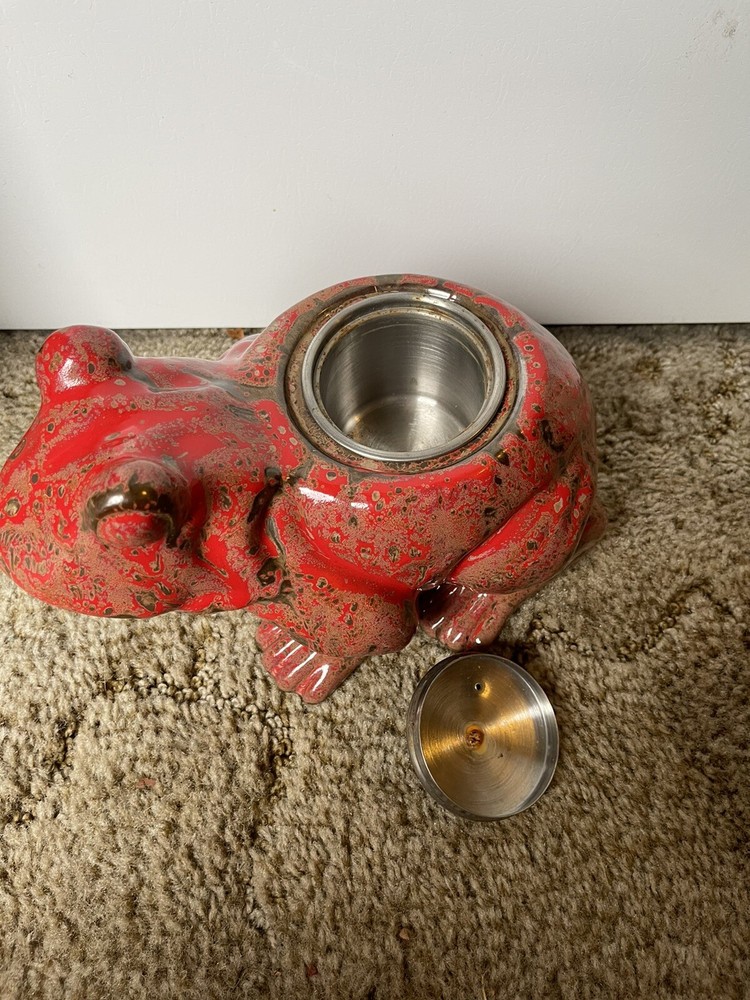 Ceramic Frog - Clean Burn Tabletop Torch - Red & Brown