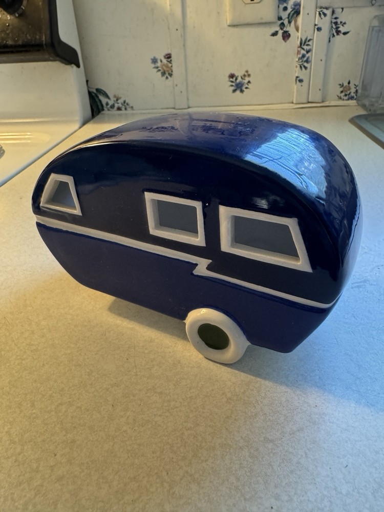 Retro Blue/White Ceramic Light up Camper ***READ DESCRIPTION***