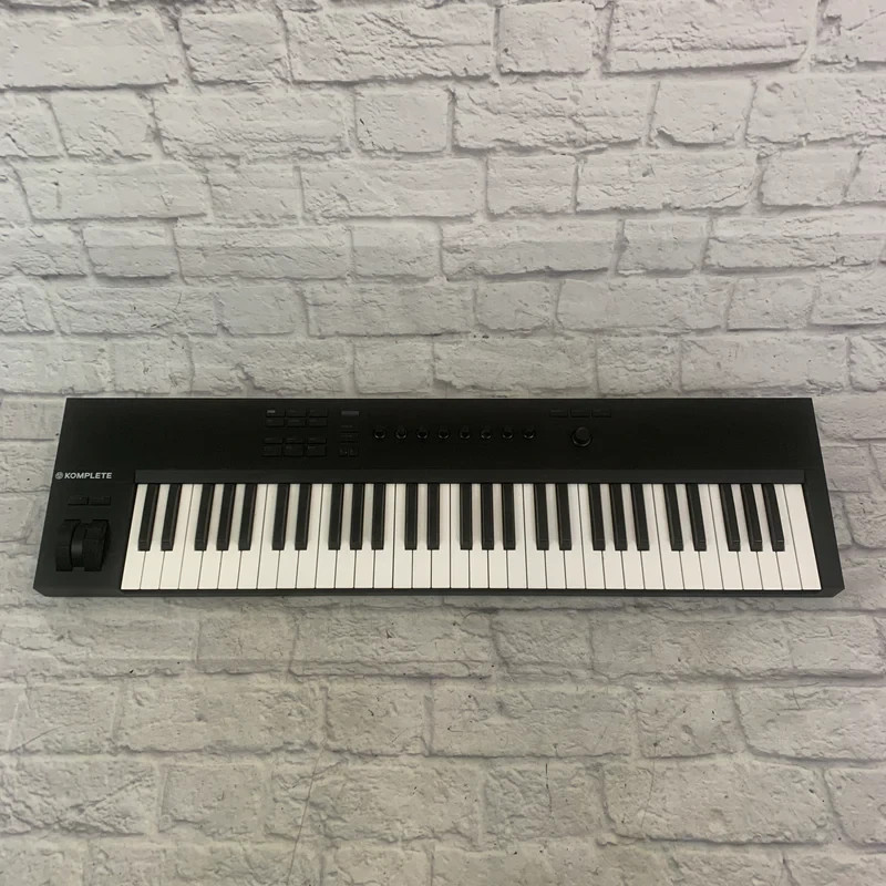 Native Instruments Komplete Kontrol A61 Smart Keyboard Controller