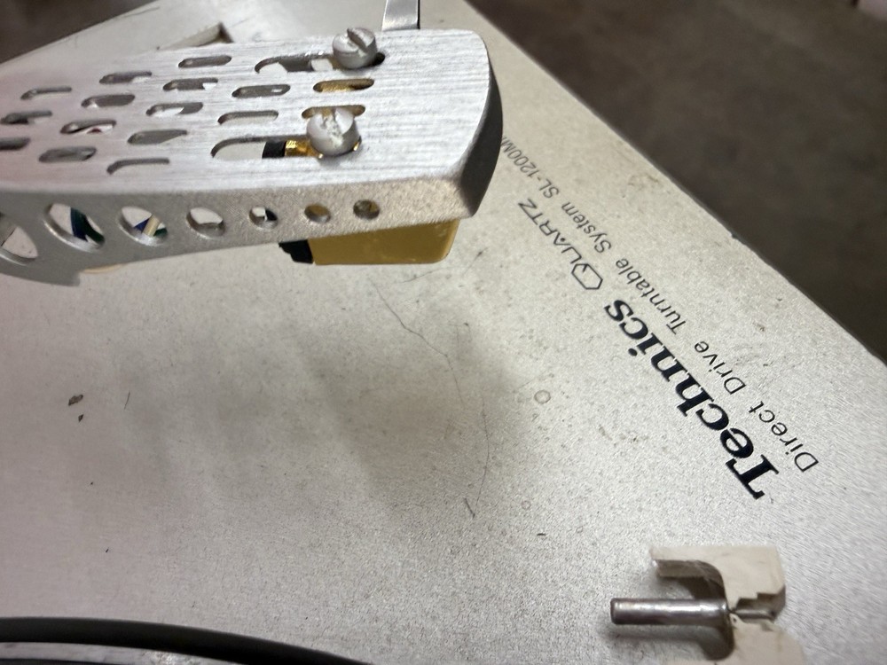 Technics SL-1200MK2 Direct Drive Turntable System, Silver