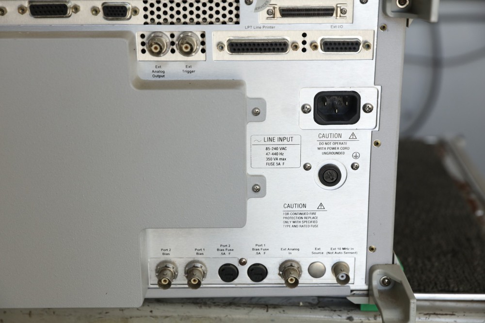 Anritsu MS4622B Network Analyzer Opt 2, 3A, 4, 8, 13 Passes Self Test As Is