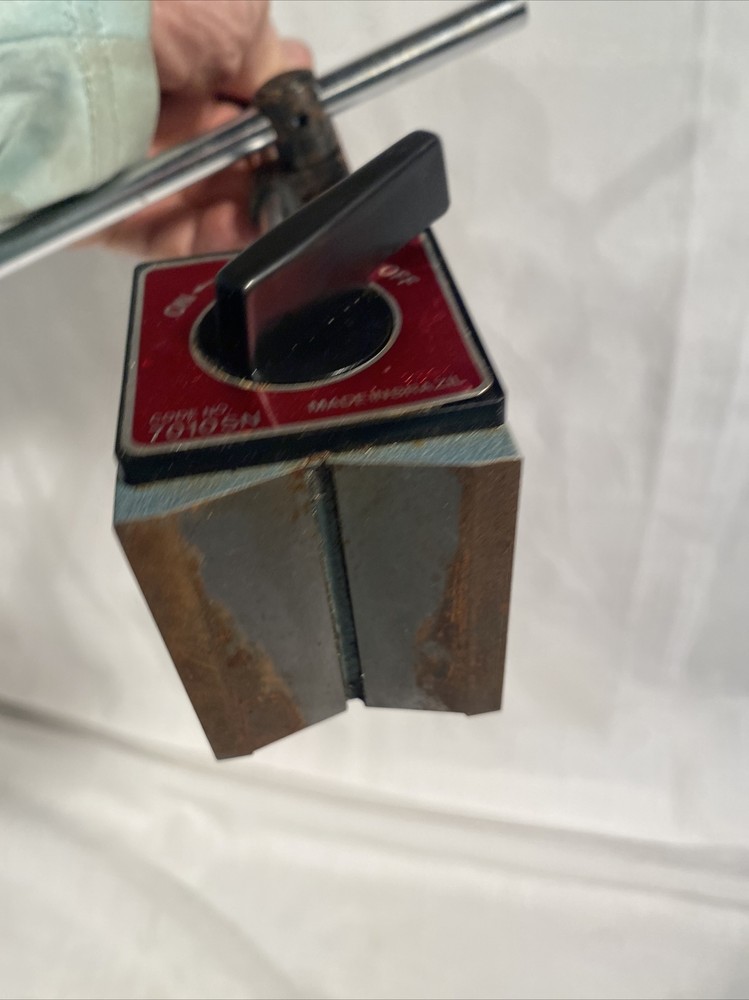 MITUTOYO MAGNETIC BASE, MODEL 7010SN ON-OFF SWITCH