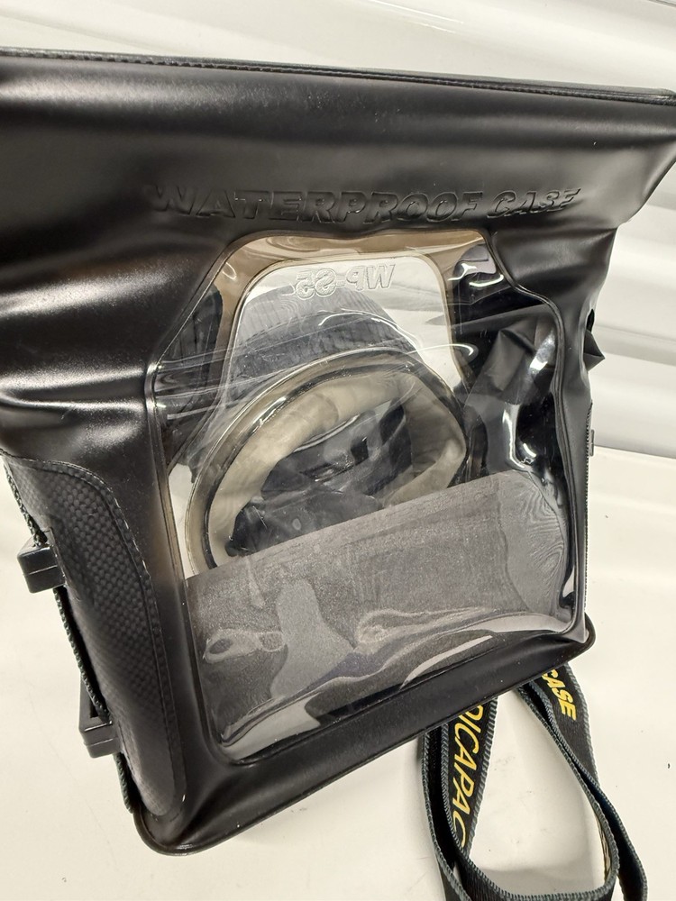 DiCAPac WP-S5 Waterproof Case For Digital SLR Cameras Used