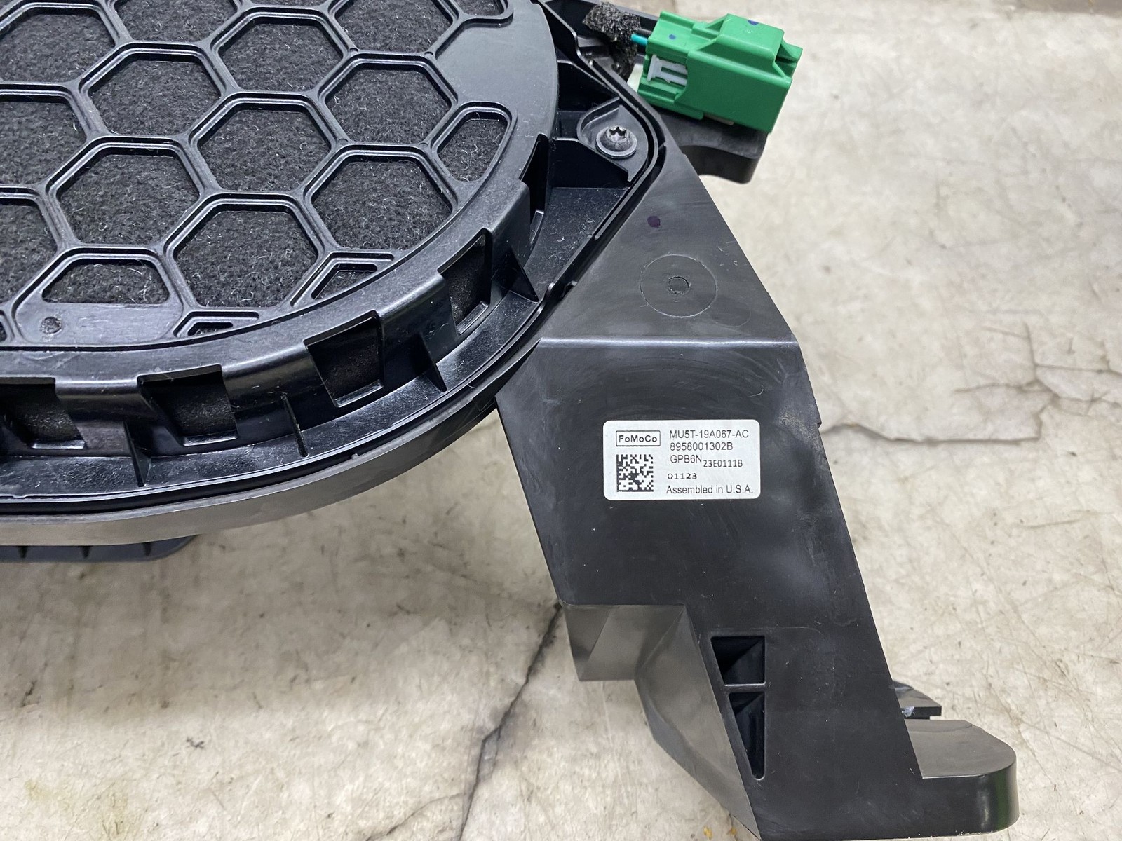 2022-2024 FORD F-150 LIGHTNING BANG & OLUFSEN SUBWOOFER SPEAKER MU5T-19A067-AC