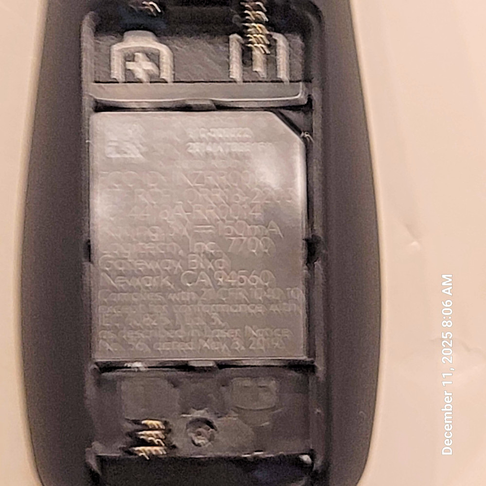 Logitech R800 Pointer Presenter Presentation Clicker Remote with Receiver