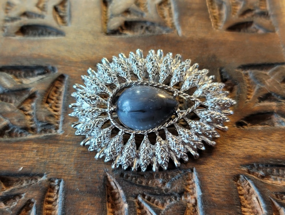 Vintage Gray Cabochon Teardrop Brooch Signed Coventry