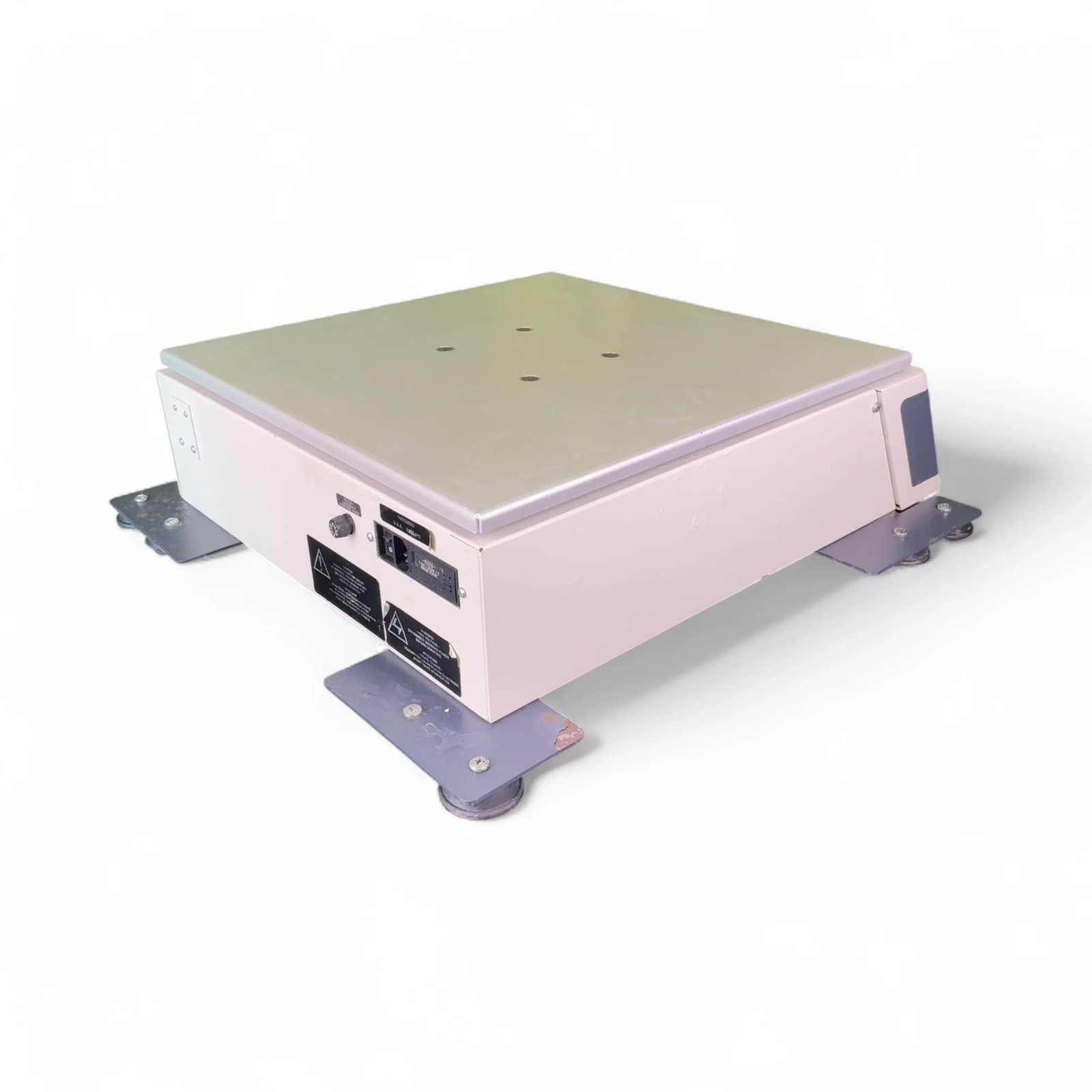 New Brunswick Scientific Innova 2100 Open Air Platform Shaker M1194-0010