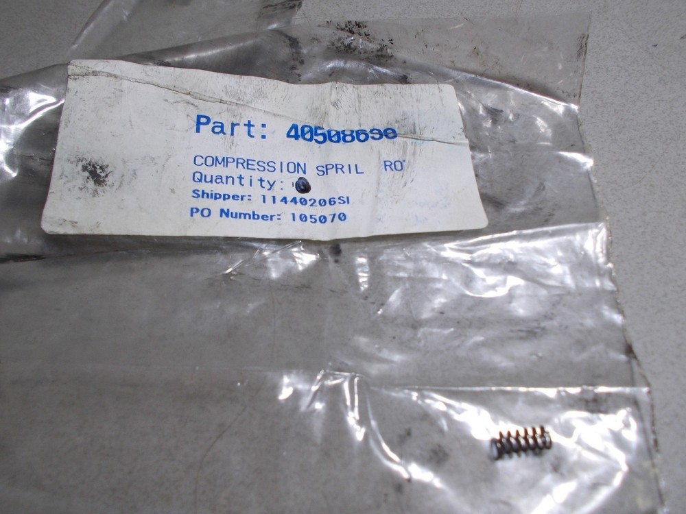 NEW Compression Spring 40508690  *FREE SHIPPING*