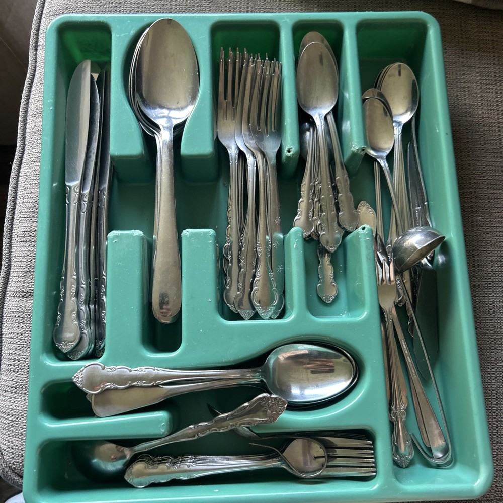 VINTAGE Mostly MCM EKCO ETERNA  HANDLE STAINLESS SILVERWARE
