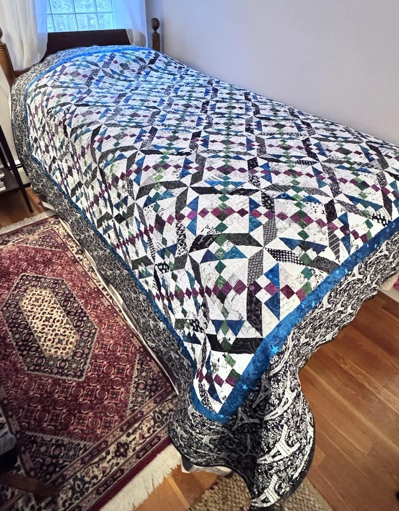 HANDCRAFTED Multicolored Quilt 88” x 88” Eiffel Tower Border
