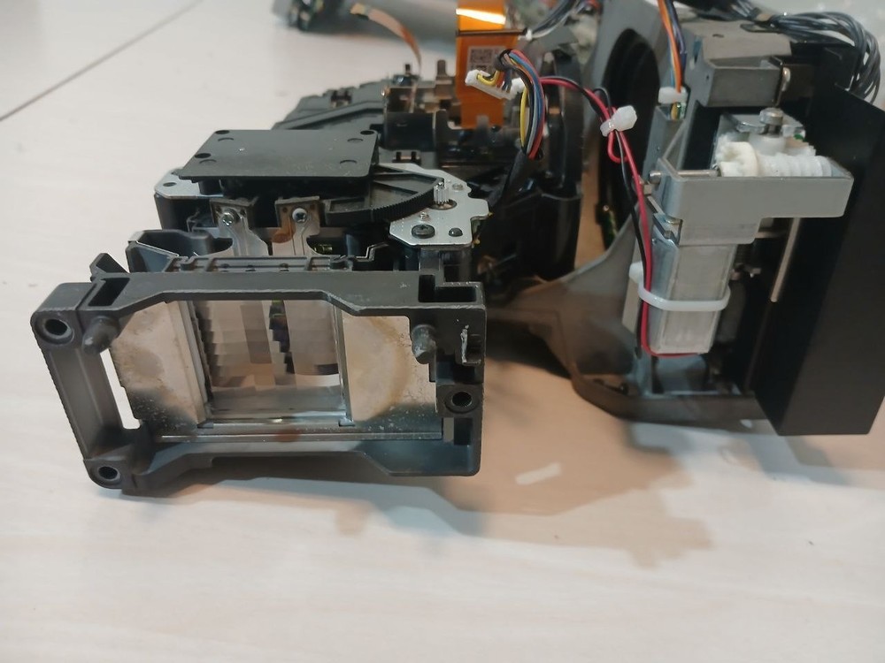 Christie LWU501i Optical Engine Light Engine Assembly D1WUX50 3LCD – Tested