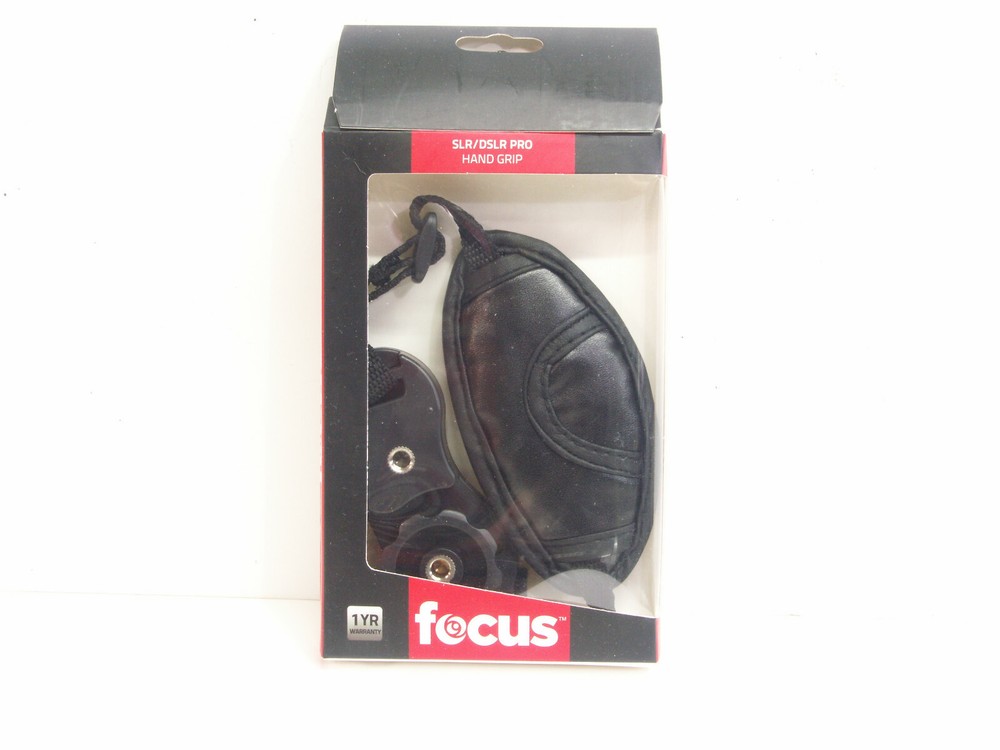 Wrist Strap. SD card reader and 2 Sd card pouches