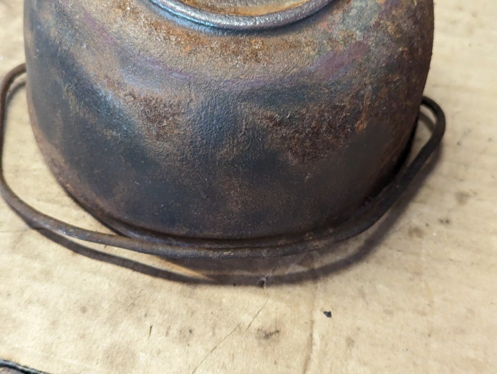 Cast Iron No.6 Blacksmith Melting Pot - Used