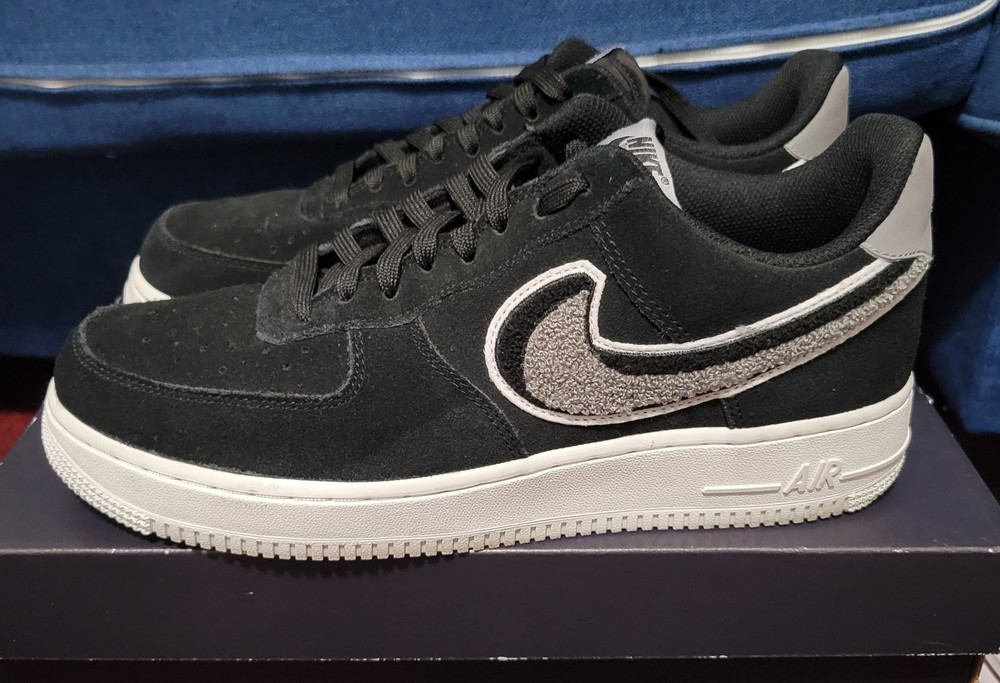 Nike Air Force 1 '07 Men's Size 8 Bundle