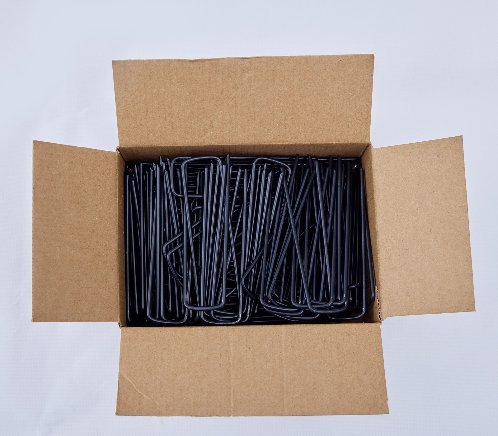 Landscape Staples 4/6/8/10/12 Inches 11 Gauge Galvanize Garden Stakes Fabric SOD