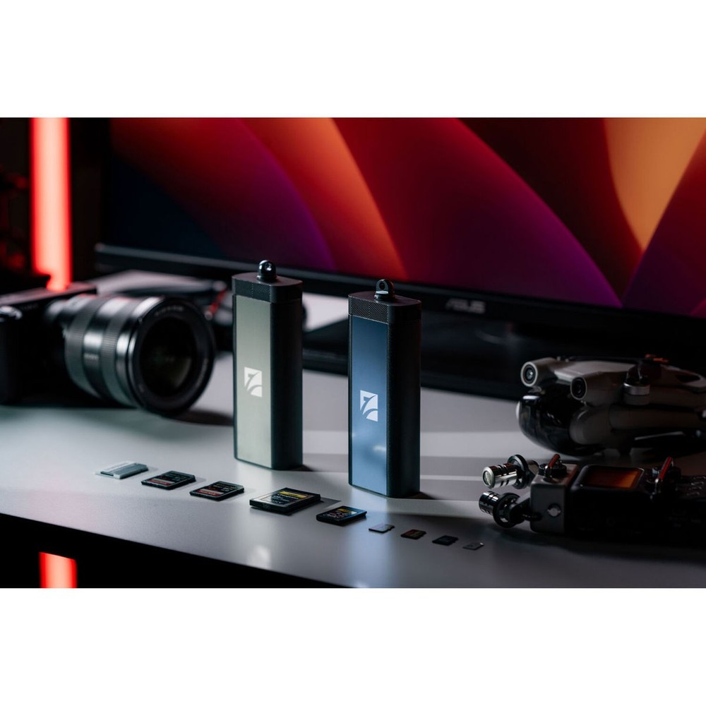 Freewell Pro Multi-Card Reader #FW-CR02-PRO