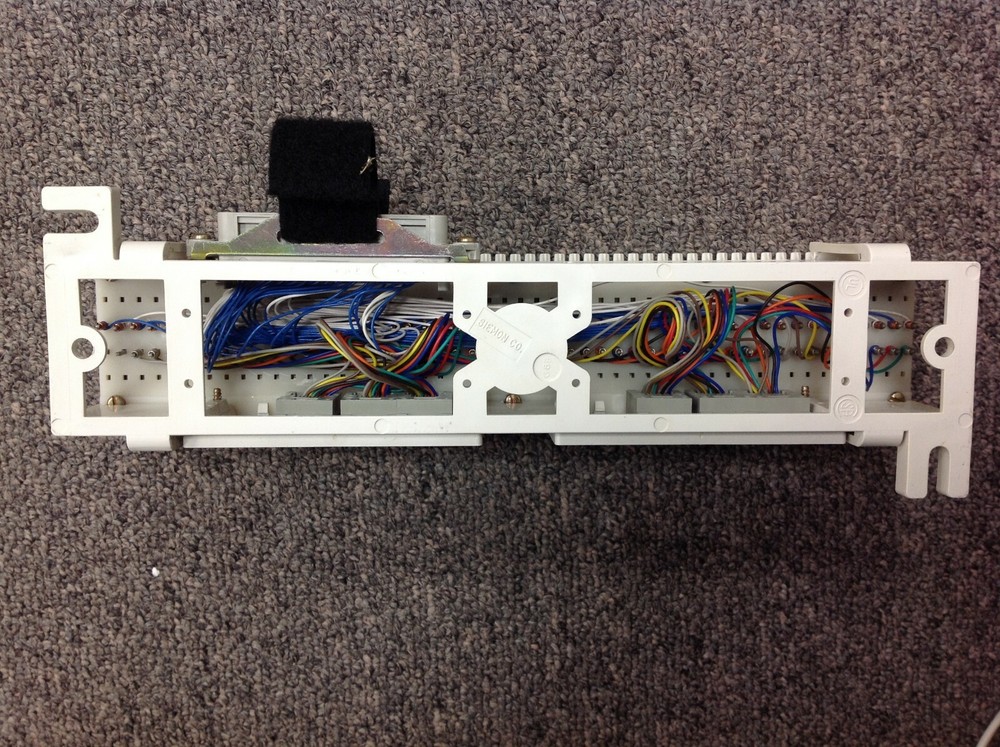 Siemon Co Punchdown Panel, S66M, M25TB8L125R-001 for Computer/Telephone Systems