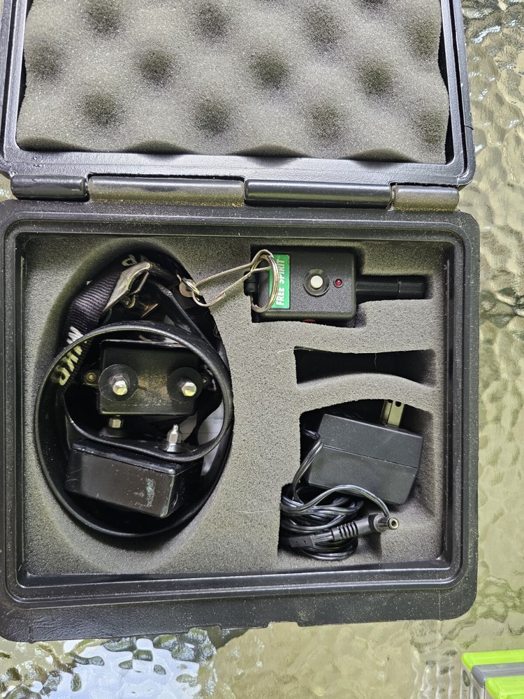 Innotek Free Spirit Dog Basic Remote Trainer FS-50A Receiver Controller w/ Case