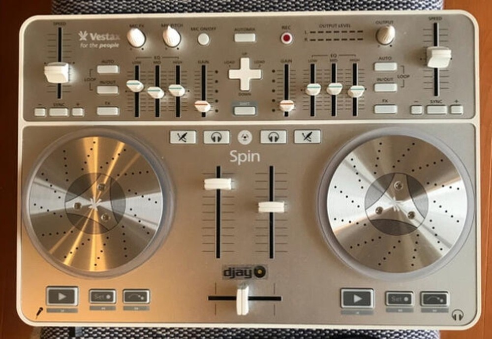 Vestax SPIN DJ Controller USB MIDI Audio Interface Algoriddim djay For Mac